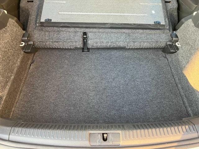 ポロ TSIコンフォートライン 横滑防止/ディスプレイオーディオ/ETC/ブルートゥース/AUX/USB/アイドリングストップ/カーテン&サイドエアバック/社外15インチアルミホイール(35枚目)