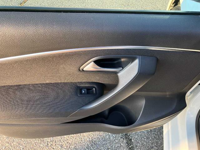 ポロ TSIコンフォートライン 横滑防止/ディスプレイオーディオ/ETC/ブルートゥース/AUX/USB/アイドリングストップ/カーテン&サイドエアバック/社外15インチアルミホイール(45枚目)