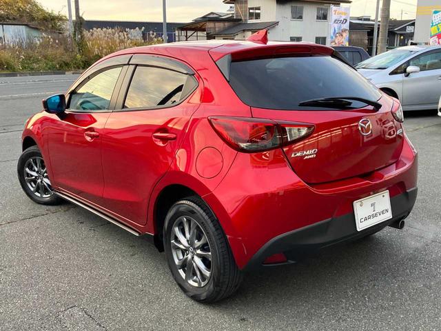 デミオ １３Ｓツーリング　４ＷＤ／衝突軽減ブレーキ／横滑防止／純正エンジンスターター／前席シートヒーター／ナビ／フルセグＴＶ／ブルートゥース／ＤＶＤ再生／バックカメラ／オート電動格納サイドミラー／オートライト／アイドリングス（10枚目）