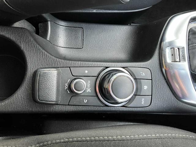 デミオ １３Ｓツーリング　４ＷＤ／衝突軽減ブレーキ／横滑防止／純正エンジンスターター／前席シートヒーター／ナビ／フルセグＴＶ／ブルートゥース／ＤＶＤ再生／バックカメラ／オート電動格納サイドミラー／オートライト／アイドリングス（21枚目）