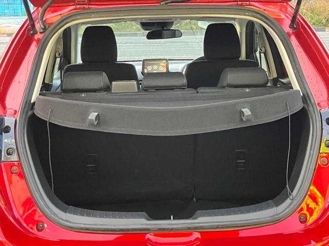 デミオ １３Ｓツーリング　４ＷＤ／衝突軽減ブレーキ／横滑防止／純正エンジンスターター／前席シートヒーター／ナビ／フルセグＴＶ／ブルートゥース／ＤＶＤ再生／バックカメラ／オート電動格納サイドミラー／オートライト／アイドリングス（39枚目）