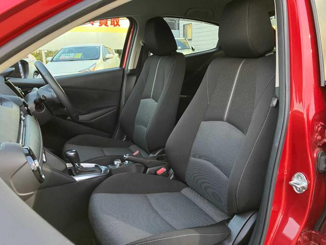 デミオ １３Ｓツーリング　４ＷＤ／衝突軽減ブレーキ／横滑防止／純正エンジンスターター／前席シートヒーター／ナビ／フルセグＴＶ／ブルートゥース／ＤＶＤ再生／バックカメラ／オート電動格納サイドミラー／オートライト／アイドリングス（47枚目）