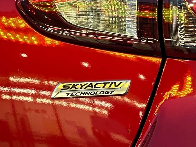 デミオ １３Ｓツーリング　４ＷＤ／衝突軽減ブレーキ／横滑防止／純正エンジンスターター／前席シートヒーター／ナビ／フルセグＴＶ／ブルートゥース／ＤＶＤ再生／バックカメラ／オート電動格納サイドミラー／オートライト／アイドリングス（49枚目）