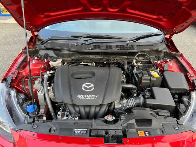 デミオ １３Ｓツーリング　４ＷＤ／衝突軽減ブレーキ／横滑防止／純正エンジンスターター／前席シートヒーター／ナビ／フルセグＴＶ／ブルートゥース／ＤＶＤ再生／バックカメラ／オート電動格納サイドミラー／オートライト／アイドリングス（57枚目）