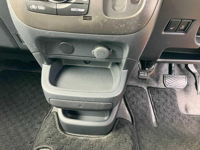 ソリオ S 4WD/シートヒーター/エンスタ/両側パワースライドドア/横滑防止/ナビ/フルセグTV/ブルートゥース/DVD再生/CD/USB/オートライト/フォグランプ/サイドミラーヒーター/電動格納サイドミラー(18枚目)