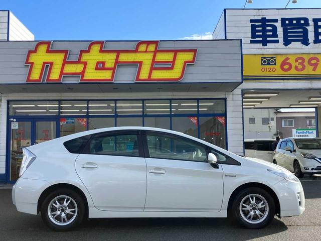 プリウス Ｓ　ワンオーナー／横滑り防止／寒冷地仕様／フロントガラス熱線／リアフォグランプ／フロントフォグランプ／純正１５インチアルミホイール（6枚目）