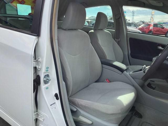 プリウス Ｓ　ワンオーナー／横滑り防止／寒冷地仕様／フロントガラス熱線／リアフォグランプ／フロントフォグランプ／純正１５インチアルミホイール（27枚目）