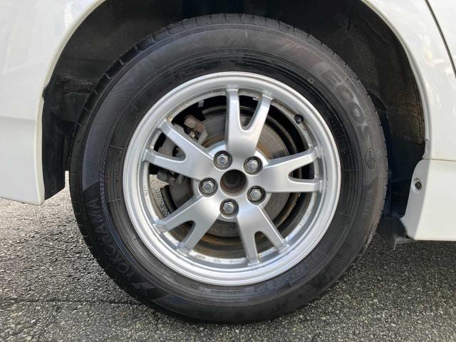 プリウス Ｓ　ワンオーナー／横滑り防止／寒冷地仕様／フロントガラス熱線／リアフォグランプ／フロントフォグランプ／純正１５インチアルミホイール（50枚目）