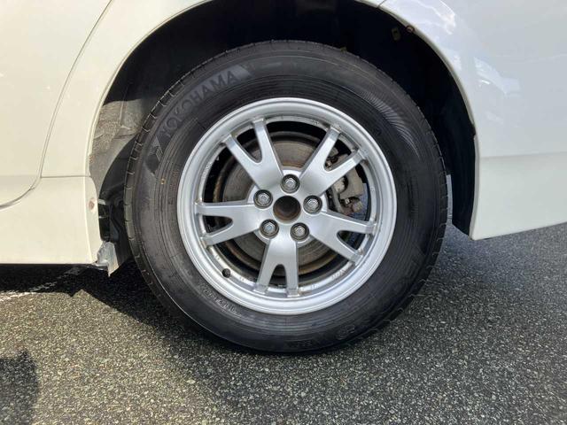 プリウス Ｓ　ワンオーナー／横滑り防止／寒冷地仕様／フロントガラス熱線／リアフォグランプ／フロントフォグランプ／純正１５インチアルミホイール（51枚目）