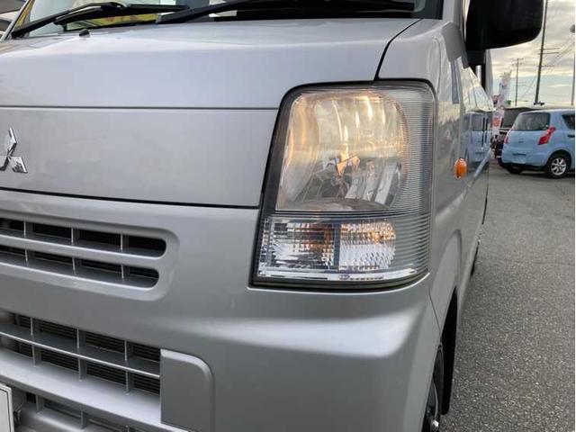 ミニキャブバン Ｍ　切替４ＷＤ／ワンオーナー／５速マニュアル／車検Ｒ９年１月１６日（土）まで／キーレス／社外１２インチアルミホイール／運転席＆助手席エアバック（12枚目）