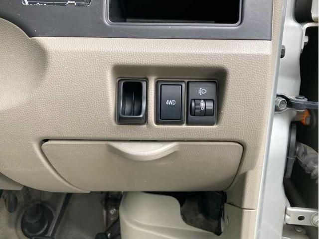 ミニキャブバン Ｍ　切替４ＷＤ／ワンオーナー／５速マニュアル／車検Ｒ９年１月１６日（土）まで／キーレス／社外１２インチアルミホイール／運転席＆助手席エアバック（22枚目）