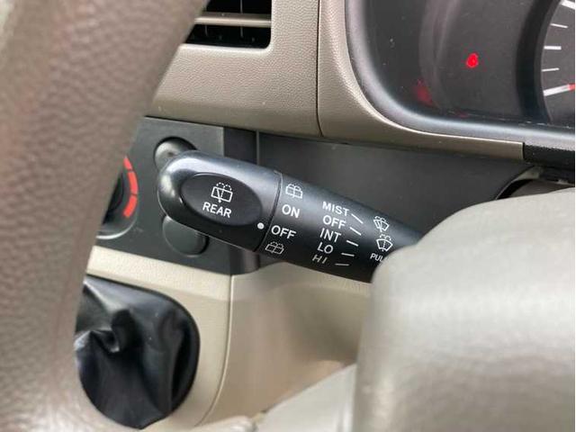 ミニキャブバン Ｍ　切替４ＷＤ／ワンオーナー／５速マニュアル／車検Ｒ９年１月１６日（土）まで／キーレス／社外１２インチアルミホイール／運転席＆助手席エアバック（23枚目）