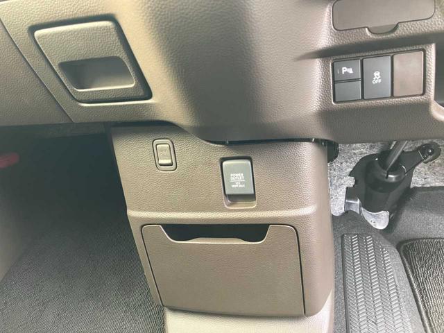 Ｎ－ＢＯＸ Ｌ　衝突軽減ブレーキ／横滑防止／パーキングソナー／前席シートヒーター／ワンオーナー／両側パワースライドドア／ナビ／ブルートゥース／ＣＤ／バックカメラ／ドライブレコーダー／ＬＥＤヘッドライト／フォグランプ（29枚目）