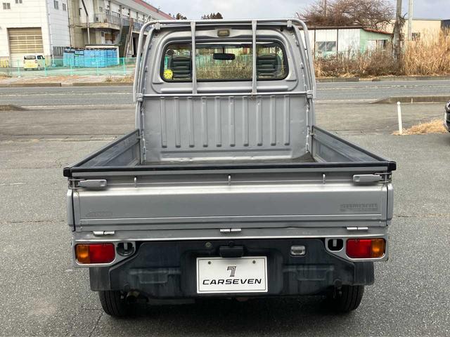 サンバートラック ＴＣ　４ＷＤ／オートマ／エアコン／パワステ／ゲートチェーン／ゴムマット／ＡＴＰＯＷＥＲスイッチ／運転席＆助手席エアバック（7枚目）