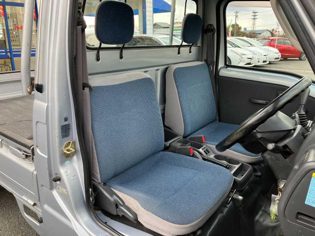 サンバートラック ＴＣ　４ＷＤ／オートマ／エアコン／パワステ／ゲートチェーン／ゴムマット／ＡＴＰＯＷＥＲスイッチ／運転席＆助手席エアバック（17枚目）