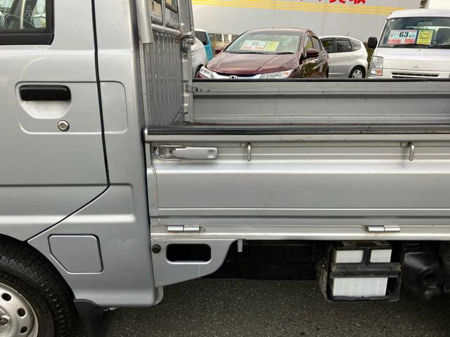 サンバートラック ＴＣ　４ＷＤ／オートマ／エアコン／パワステ／ゲートチェーン／ゴムマット／ＡＴＰＯＷＥＲスイッチ／運転席＆助手席エアバック（27枚目）