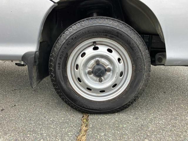 サンバートラック ＴＣ　４ＷＤ／オートマ／エアコン／パワステ／ゲートチェーン／ゴムマット／ＡＴＰＯＷＥＲスイッチ／運転席＆助手席エアバック（32枚目）