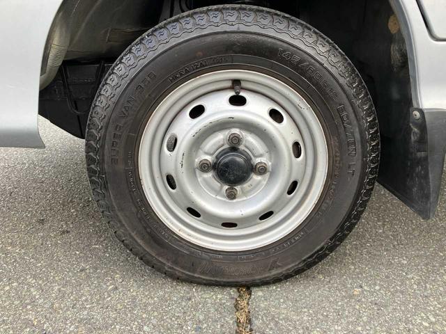サンバートラック ＴＣ　４ＷＤ／オートマ／エアコン／パワステ／ゲートチェーン／ゴムマット／ＡＴＰＯＷＥＲスイッチ／運転席＆助手席エアバック（35枚目）