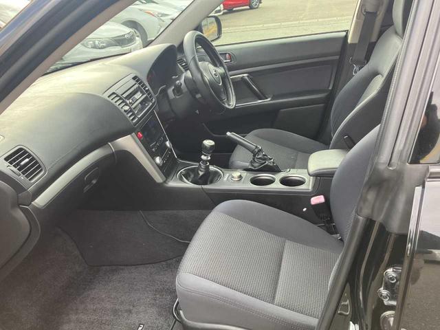 レガシィツーリングワゴン ２．０ＧＴスペックＢ　６速マニュアル／約２２１千ｋｍ時タイミングベルト交換済み／カロッツェリアナビ／フルセグＴＶ／ブルートゥース／ＤＶＤ再生／バックカメラ／ＨＫＳマフラー／純正１８アルミ／ワーク１８アルミ夏付き（53枚目）