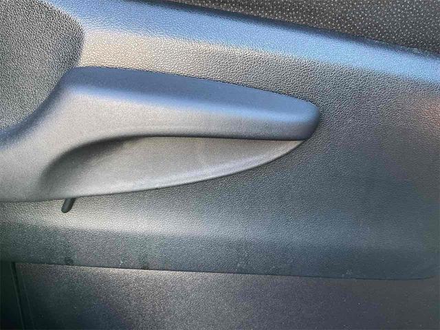 ヴォクシー ハイブリッドＶ　ドライブレコーダー　ＥＴＣ　バックカメラ　ナビ　ＴＶ　オートクルーズコントロール　両側スライド・片側電動　オートライト　ＬＥＤヘッドランプ　スマートキー　アイドリングストップ　電動格納ミラー（42枚目）