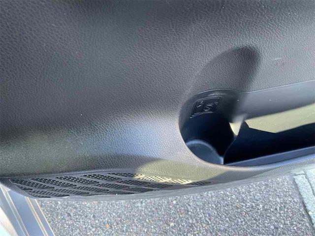 ヴォクシー ハイブリッドＶ　ドライブレコーダー　ＥＴＣ　バックカメラ　ナビ　ＴＶ　オートクルーズコントロール　両側スライド・片側電動　オートライト　ＬＥＤヘッドランプ　スマートキー　アイドリングストップ　電動格納ミラー（45枚目）