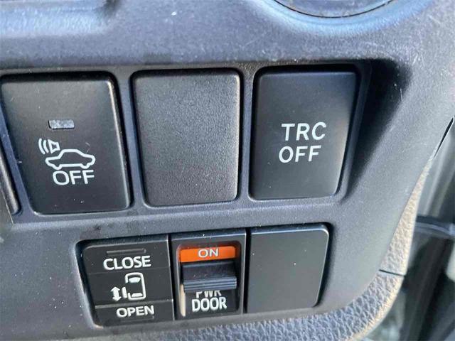 ヴォクシー ハイブリッドＶ　ドライブレコーダー　ＥＴＣ　バックカメラ　ナビ　ＴＶ　オートクルーズコントロール　両側スライド・片側電動　オートライト　ＬＥＤヘッドランプ　スマートキー　アイドリングストップ　電動格納ミラー（58枚目）