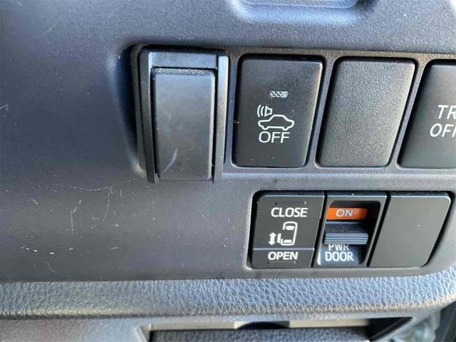 ヴォクシー ハイブリッドＶ　ドライブレコーダー　ＥＴＣ　バックカメラ　ナビ　ＴＶ　オートクルーズコントロール　両側スライド・片側電動　オートライト　ＬＥＤヘッドランプ　スマートキー　アイドリングストップ　電動格納ミラー（59枚目）