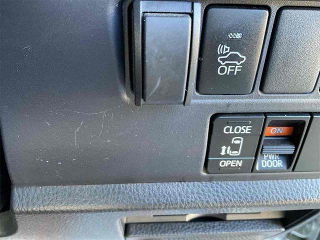 ヴォクシー ハイブリッドＶ　ドライブレコーダー　ＥＴＣ　バックカメラ　ナビ　ＴＶ　オートクルーズコントロール　両側スライド・片側電動　オートライト　ＬＥＤヘッドランプ　スマートキー　アイドリングストップ　電動格納ミラー（60枚目）