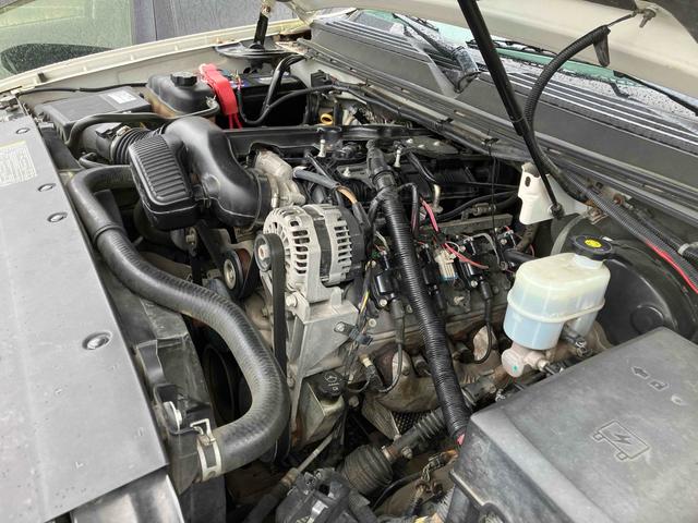 シボレーアバランチ ＬＴＺ　フリップダウンモニター　オートクルーズコントロール　ナビ　ＴＶ　バックカメラ　キーレスエントリー　電動格納ミラー　シートヒーター　シートエアコン　オートライト　アルミホイール　ＥＳＣ（21枚目）