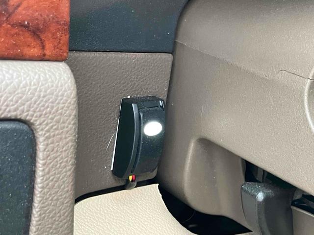 シボレーアバランチ ＬＴＺ　フリップダウンモニター　オートクルーズコントロール　ナビ　ＴＶ　バックカメラ　キーレスエントリー　電動格納ミラー　シートヒーター　シートエアコン　オートライト　アルミホイール　ＥＳＣ（35枚目）