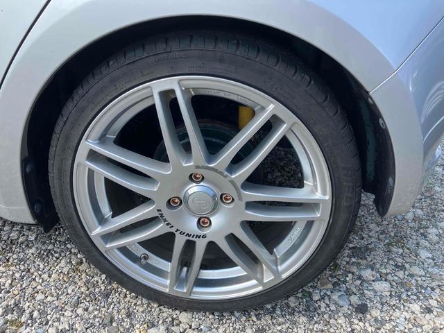 スイフト １．３ＸＧ　ドライブレコーダー　バックカメラ　ＴＶ　アルミホイール　キーレスエントリー　電動格納ミラー　ＡＴ　盗難防止システム　衝突安全ボディ　ＡＢＳ　ＣＤ　ＤＶＤ再生　ミュージックプレイヤー接続可　エアコン（20枚目）