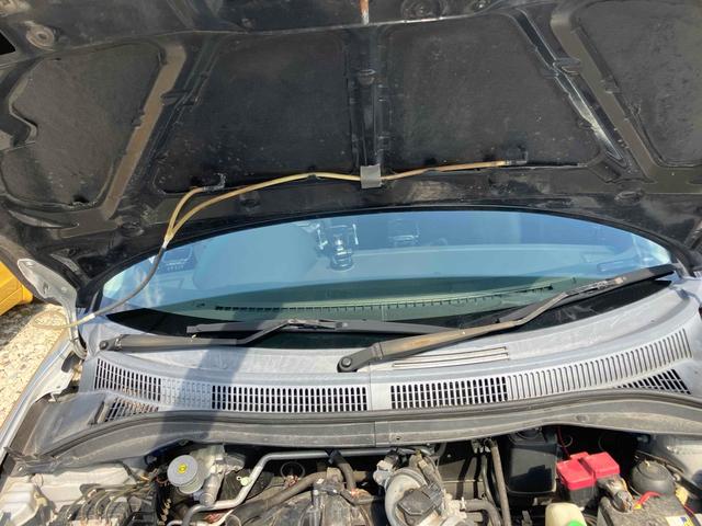 スイフト １．３ＸＧ　ドライブレコーダー　バックカメラ　ＴＶ　アルミホイール　キーレスエントリー　電動格納ミラー　ＡＴ　盗難防止システム　衝突安全ボディ　ＡＢＳ　ＣＤ　ＤＶＤ再生　ミュージックプレイヤー接続可　エアコン（21枚目）