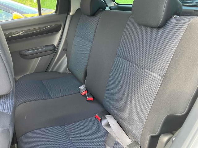スイフト １．３ＸＧ　ドライブレコーダー　バックカメラ　ＴＶ　アルミホイール　キーレスエントリー　電動格納ミラー　ＡＴ　盗難防止システム　衝突安全ボディ　ＡＢＳ　ＣＤ　ＤＶＤ再生　ミュージックプレイヤー接続可　エアコン（30枚目）