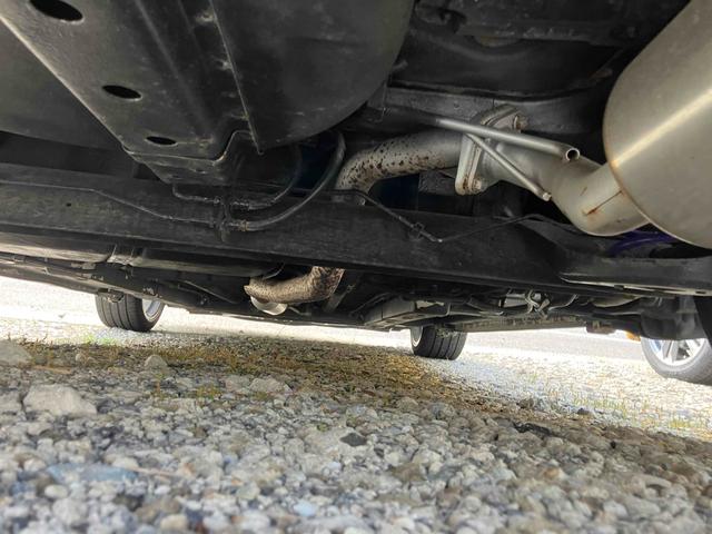 スイフト １．３ＸＧ　ドライブレコーダー　バックカメラ　ＴＶ　アルミホイール　キーレスエントリー　電動格納ミラー　ＡＴ　盗難防止システム　衝突安全ボディ　ＡＢＳ　ＣＤ　ＤＶＤ再生　ミュージックプレイヤー接続可　エアコン（37枚目）