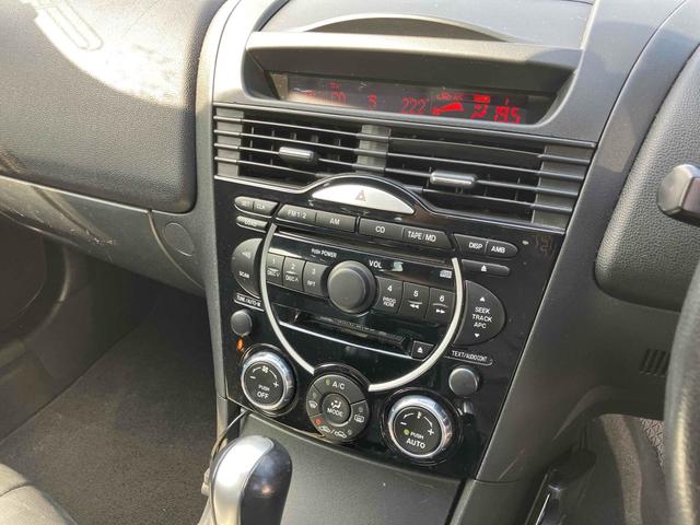 ＲＸ－８ タイプＥ　ドライブレコーダー　ＥＴＣ　オートクルーズコントロール　ＡＴ　ＨＩＤ　スマートキー　電動格納ミラー　アルミホイール　パワーシート　盗難防止システム　衝突安全ボディ　ＡＢＳ　ＥＳＣ　ＣＤ　ＭＤ　カセット（4枚目）