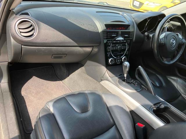 ＲＸ－８ タイプＥ　ドライブレコーダー　ＥＴＣ　オートクルーズコントロール　ＡＴ　ＨＩＤ　スマートキー　電動格納ミラー　アルミホイール　パワーシート　盗難防止システム　衝突安全ボディ　ＡＢＳ　ＥＳＣ　ＣＤ　ＭＤ　カセット（12枚目）
