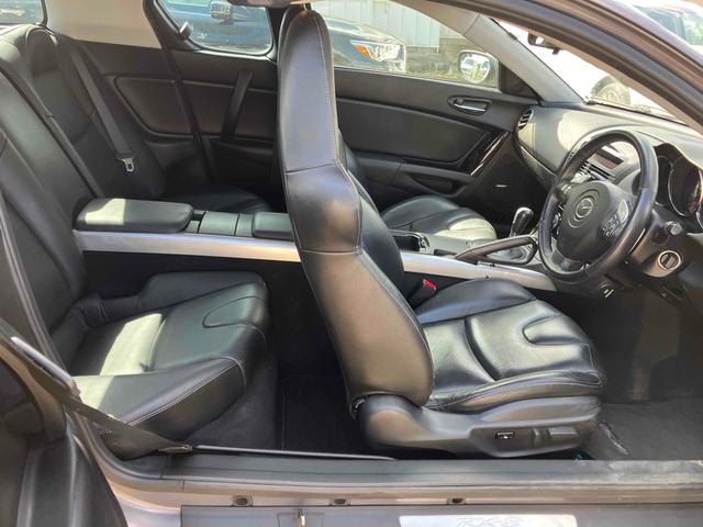 ＲＸ－８ タイプＥ　ドライブレコーダー　ＥＴＣ　オートクルーズコントロール　ＡＴ　ＨＩＤ　スマートキー　電動格納ミラー　アルミホイール　パワーシート　盗難防止システム　衝突安全ボディ　ＡＢＳ　ＥＳＣ　ＣＤ　ＭＤ　カセット（26枚目）