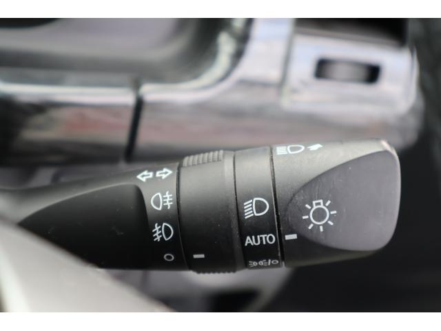 オートライト機能付きなのでつけ忘れや消し忘れの心配もありません。