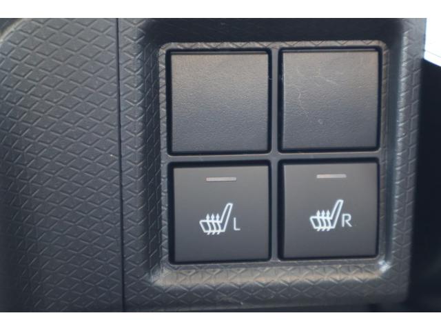 快適装備のシートヒーター付き。エアコンって前面しか当たらずに背中は冷え冷えなんて事もありますよね。快適に調整できますよ。