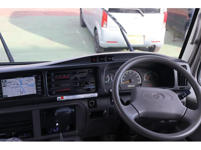 コースター 　ＬＸ　バス　ナビ　バックカメラ　電動格納ミラー　ＣＤ　ＤＶＤ再生（4枚目）