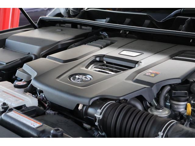 ランドクルーザー ＺＸ　４ＷＤ　全周囲カメラ　クリアランスソナー　オートクルーズコントロール　レーンアシスト　パワーシート　衝突被害軽減システム　ターボ　ＴＶ　オートマチックハイビーム　オートライト　ＬＥＤヘッドランプ（4枚目）