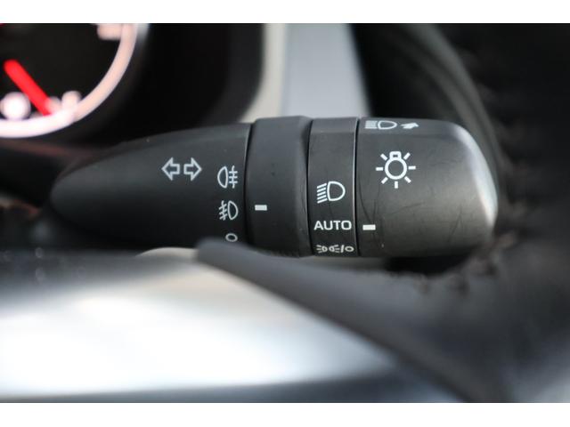 ランドクルーザー ＺＸ　４ＷＤ　全周囲カメラ　クリアランスソナー　オートクルーズコントロール　レーンアシスト　パワーシート　衝突被害軽減システム　ターボ　ＴＶ　オートマチックハイビーム　オートライト　ＬＥＤヘッドランプ（20枚目）