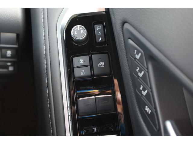 ランドクルーザー ＺＸ　４ＷＤ　全周囲カメラ　クリアランスソナー　オートクルーズコントロール　レーンアシスト　パワーシート　衝突被害軽減システム　ターボ　ＴＶ　オートマチックハイビーム　オートライト　ＬＥＤヘッドランプ（44枚目）