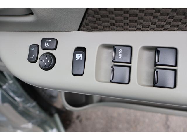 エブリイ Ｊリミテッド　４ＷＤ　両側電動スライドドア　クリアランスソナー　レーンアシスト　衝突被害軽減システム　ＬＥＤヘッドランプ　スマートキー　アイドリングストップ　電動格納ミラー　シートヒーター　ＣＶＴ　盗難防止システム（18枚目）