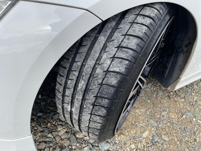 ３シリーズ ３３５ｉ　左ハンドル　ツインターボ　サンルーフ　ＢＬＩＴＺ車高調　シートヒーター付き電動黒革シート　純正ナビ　フルセグＴＶ　バックカメラ　障害物センサー　カロッツェリアＤＶＤプレーヤー　ＥＴＣ（16枚目）