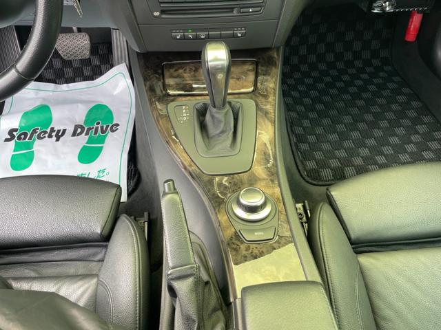 ３シリーズ ３３５ｉ　左ハンドル　ツインターボ　サンルーフ　ＢＬＩＴＺ車高調　シートヒーター付き電動黒革シート　純正ナビ　フルセグＴＶ　バックカメラ　障害物センサー　カロッツェリアＤＶＤプレーヤー　ＥＴＣ（36枚目）
