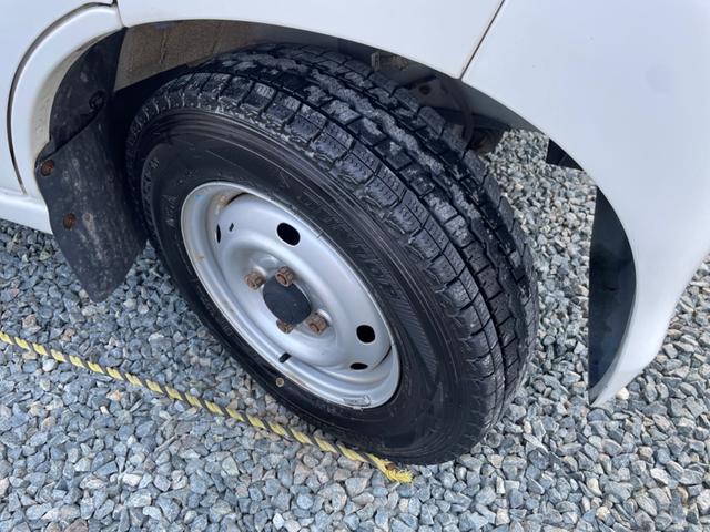 ハイゼットカーゴ ＤＸ　切替４ＷＤ　４ＡＴ　タイミングチェーン　ハイルーフ　前席パワーウィンドウ　純正ラジオ　キーレスエントリー（6枚目）