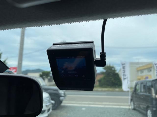 ステップワゴンスパーダ Ｓ　片側電動スライドドア　ドライブレコーダー　純正ナビ　フルセグＴＶ　バックカメラ　後席モニター　ＥＴＣ（31枚目）