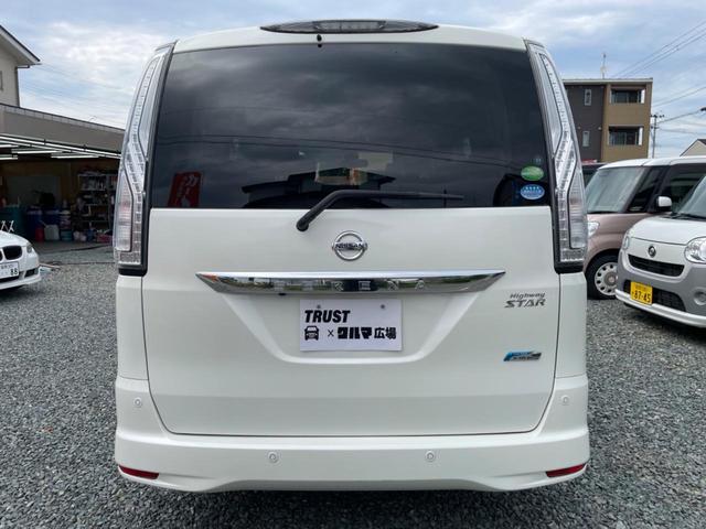 セレナ ハイウェイスターＳ－ＨＶアドバンスドセーフティパック　衝突被害軽減ブレーキ　車線逸脱警報　クルーズコントロール　アイドリングストップ　横滑り防止装置　障害物センサー　全周囲カメラ　両側電動スライドドア　ＳＤナビ　Ｂｌｕｅｔｏｏｔｈオーディオ　後席モニター（4枚目）
