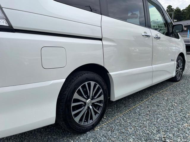 セレナ ハイウェイスターＳ－ＨＶアドバンスドセーフティパック　衝突被害軽減ブレーキ　車線逸脱警報　クルーズコントロール　アイドリングストップ　横滑り防止装置　障害物センサー　全周囲カメラ　両側電動スライドドア　ＳＤナビ　Ｂｌｕｅｔｏｏｔｈオーディオ　後席モニター（10枚目）